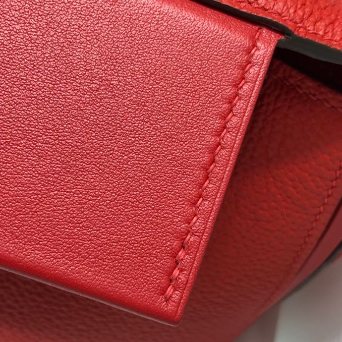 Hermes Kelly 2424 29cm Handbag in Red Clemence Leather 